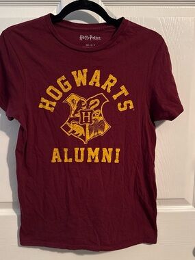 Harry Potter Hogwarts Alumni Maroon T-Shirt